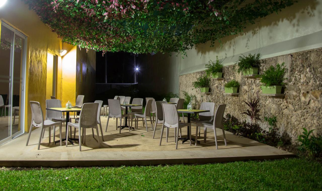 Hotel Zar Mérida Buitenkant foto