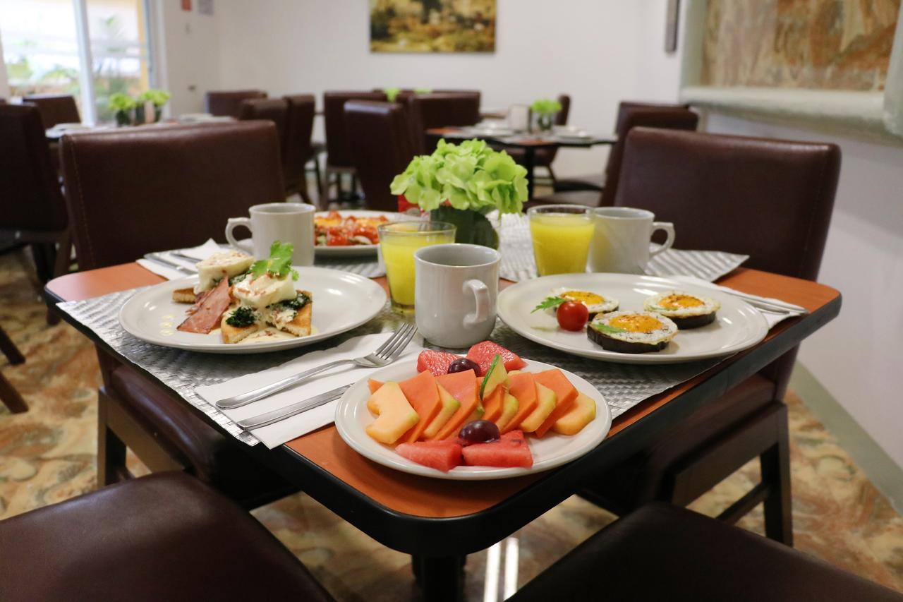 Hotel Zar Mérida Buitenkant foto